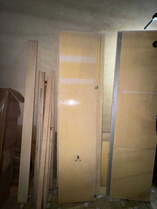 Продается срочно шкаф!