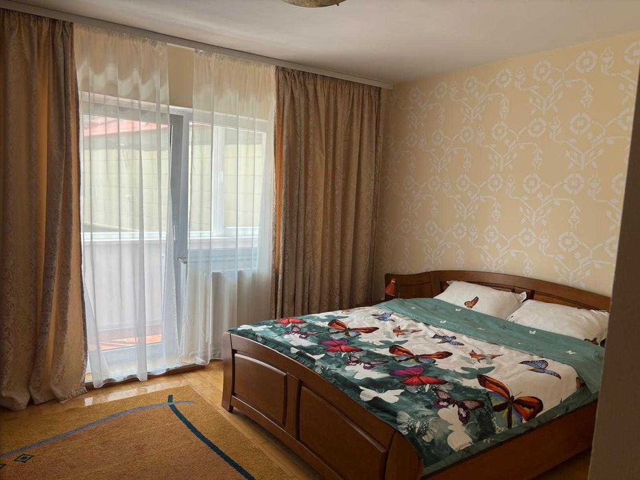 Apartament 3 camere de inchiriat, 86 mp, zona Racadau