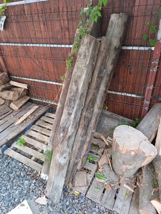 Grinzi vechi de stejar