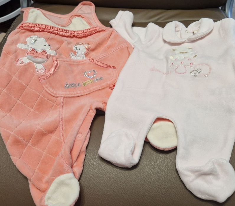 Продавам бебешки дрешки