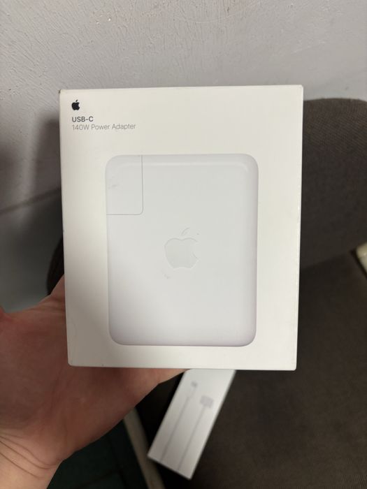 incarcator complet MagSafe3 (adaptor 140W+cablu 2 metri)