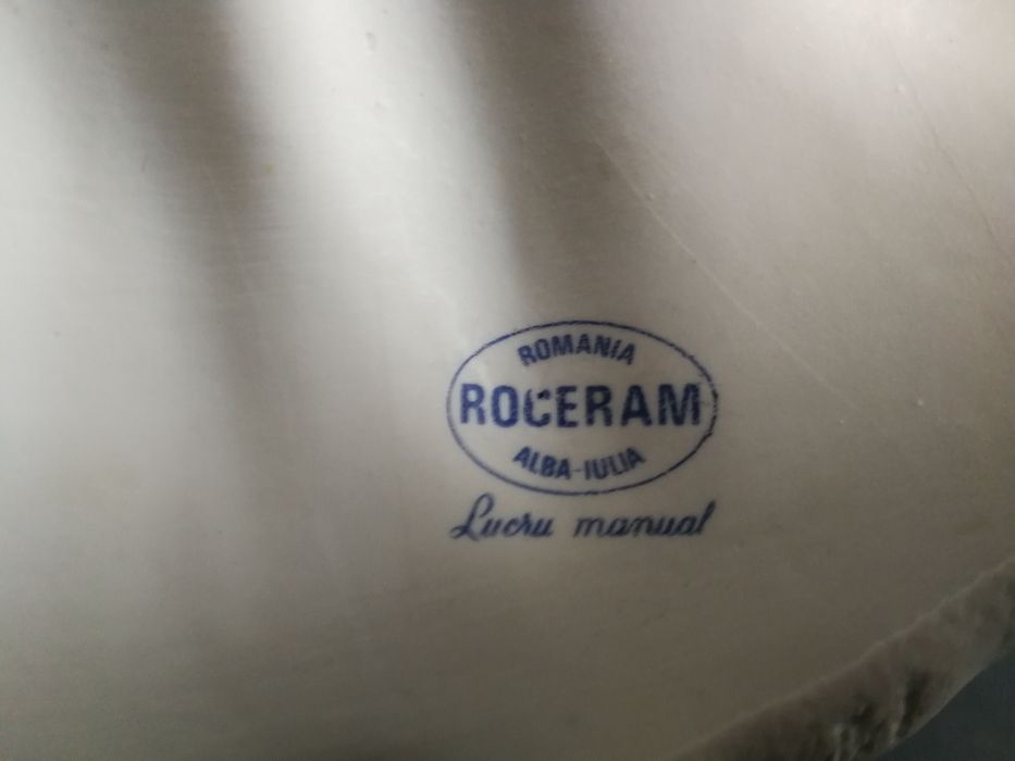 Bibelou de porțelan vechi