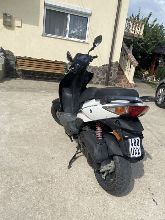 Scuter Kymco Agility RS 50cc