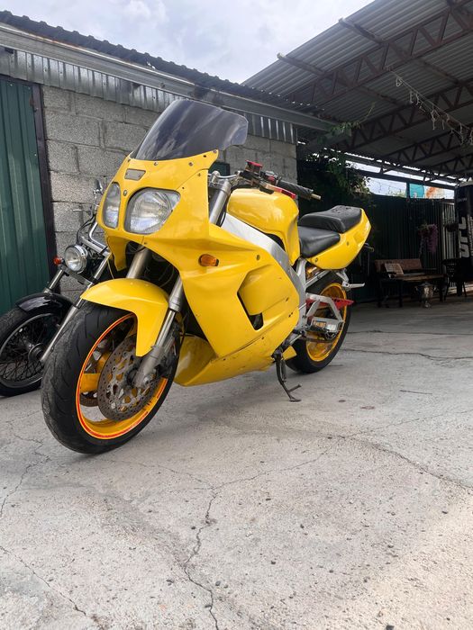 Yamaha YZF 750r 1995 год