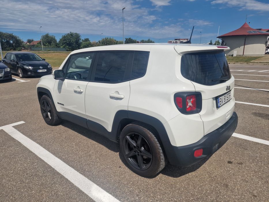 JEEP Renegade 2021 — imagine 4