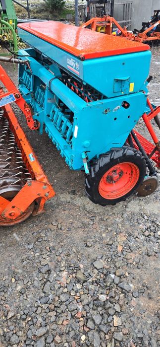 Semanatoare de paioase lucerna rapita sulky pe discuri 3 metri