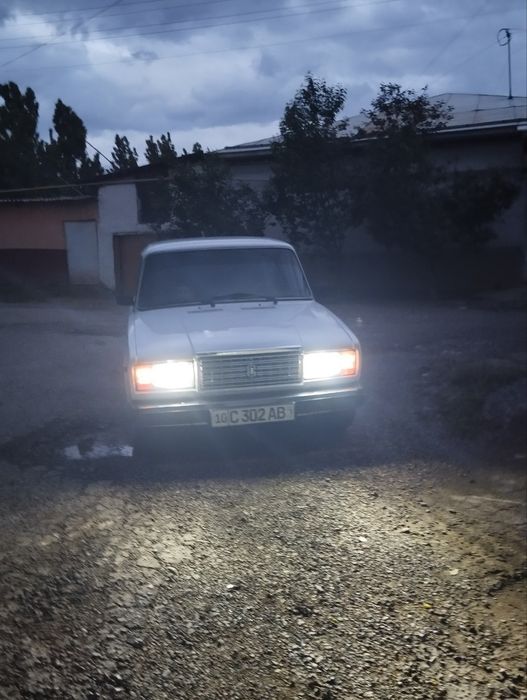 Лада 2107 сотилади