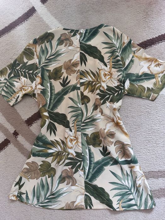 Minunata bluza noua 100% matase naturala, perfecta pt. vacanța