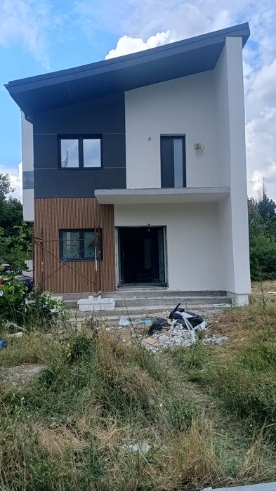 Amenajări interioare si exterioare