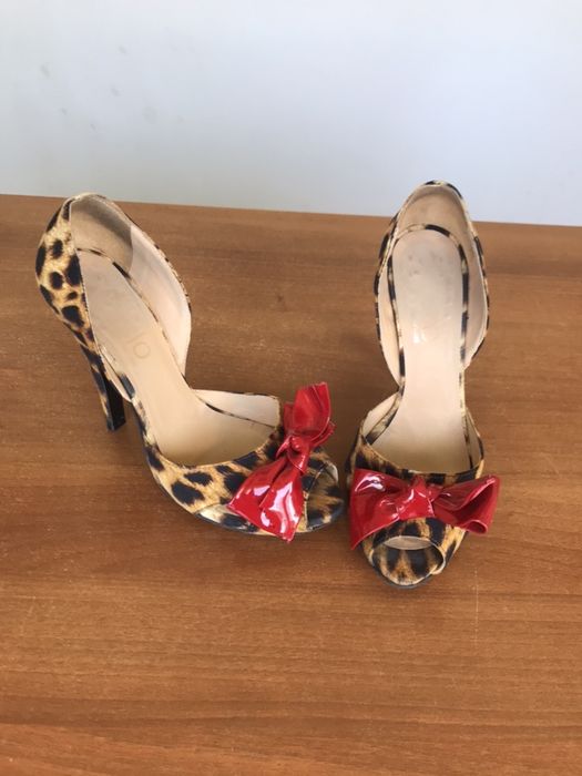 Pantofi ocazie, purtati doar cateva evenimente