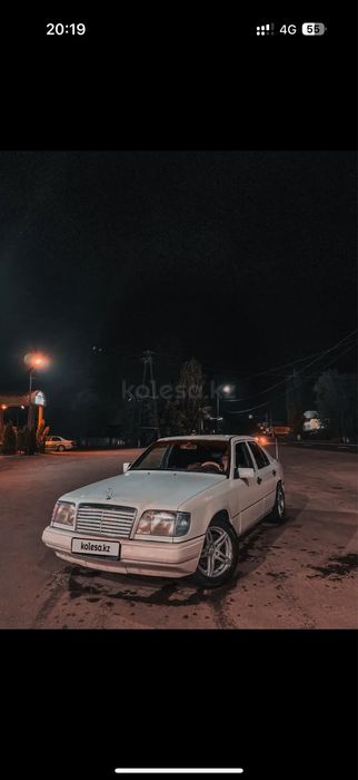 Мерседес E 280 не нахаду