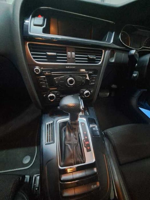 Dezmembrari Audi A4 B8 S LINE 2.0 TDI CGL 2012 -2015- Automată