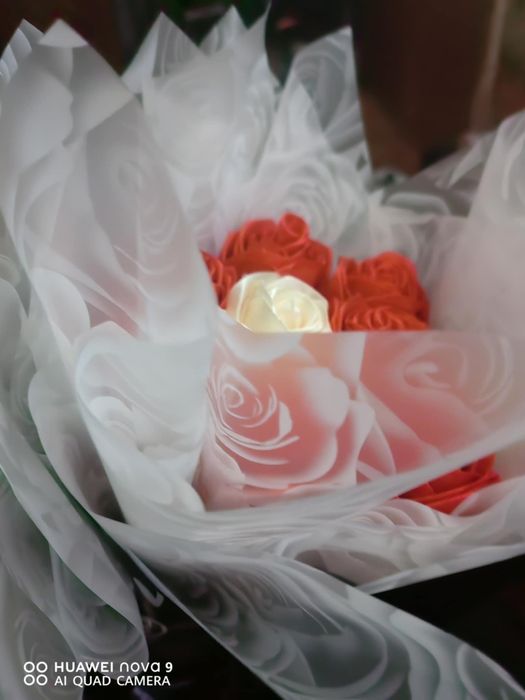 Вечни сътенени и ароматни съпунени Рози