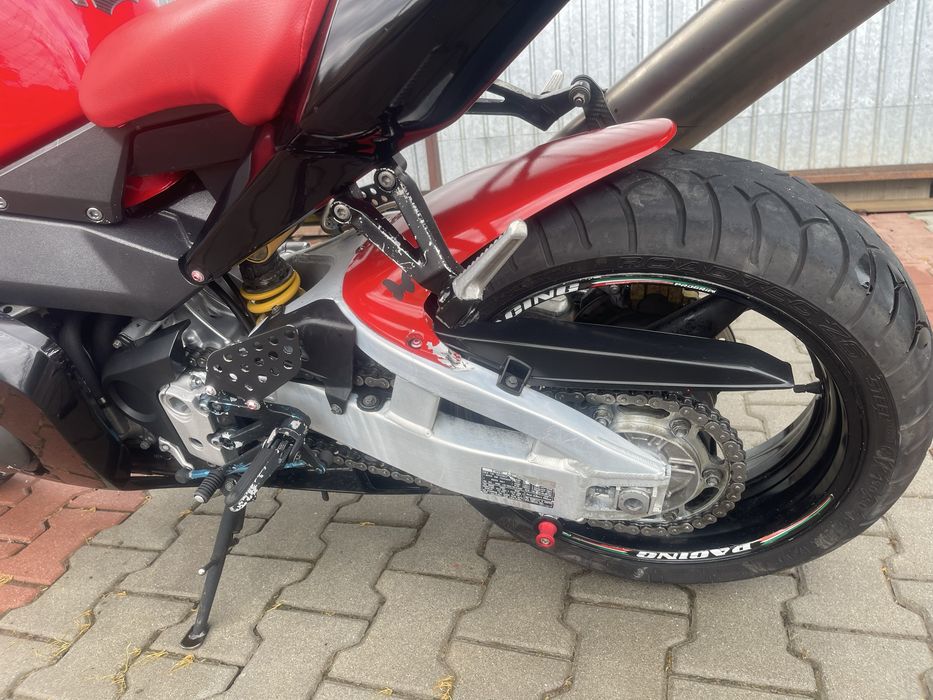 Honda cbr 900rr 954