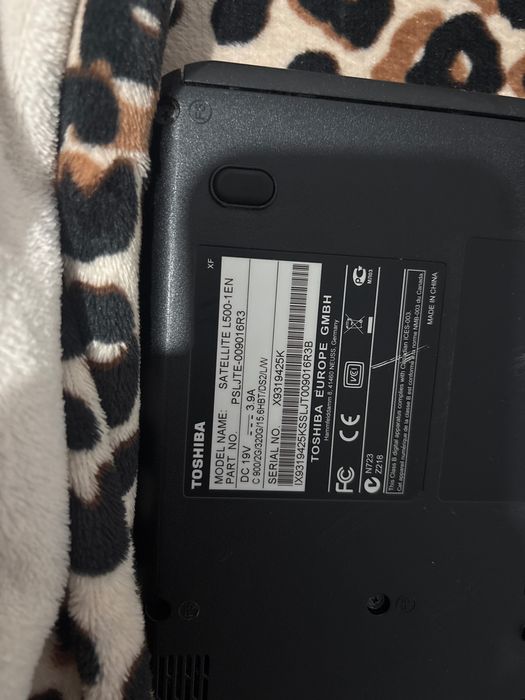 laptopuri pentru piese sau pentru uz personal