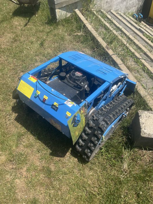Robot tuns gazon/iarba /tocator cu lama