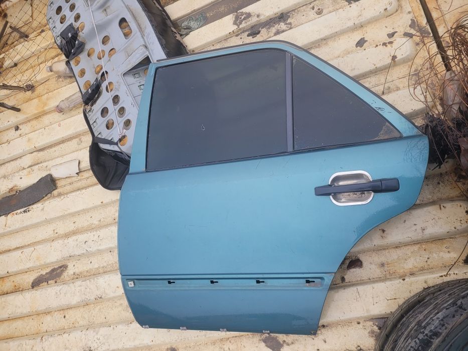 продам запчасти на мерседес w124