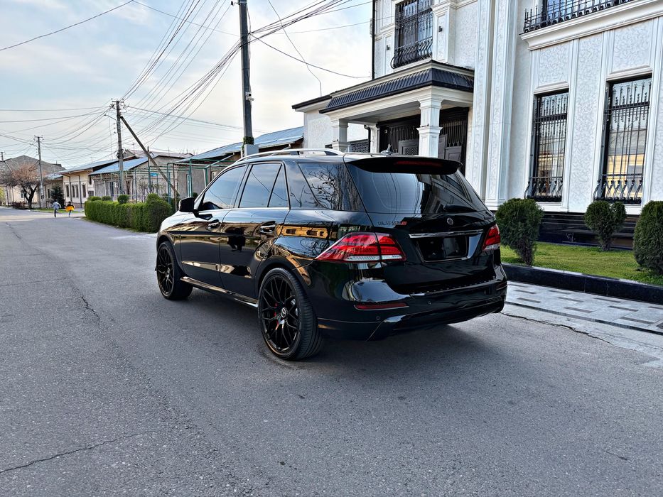 Mersedes GLE 350 Full Позиция 2015 Состаяние Идеално