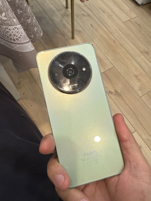 Продам телефон срочно Redmi A3x  италия