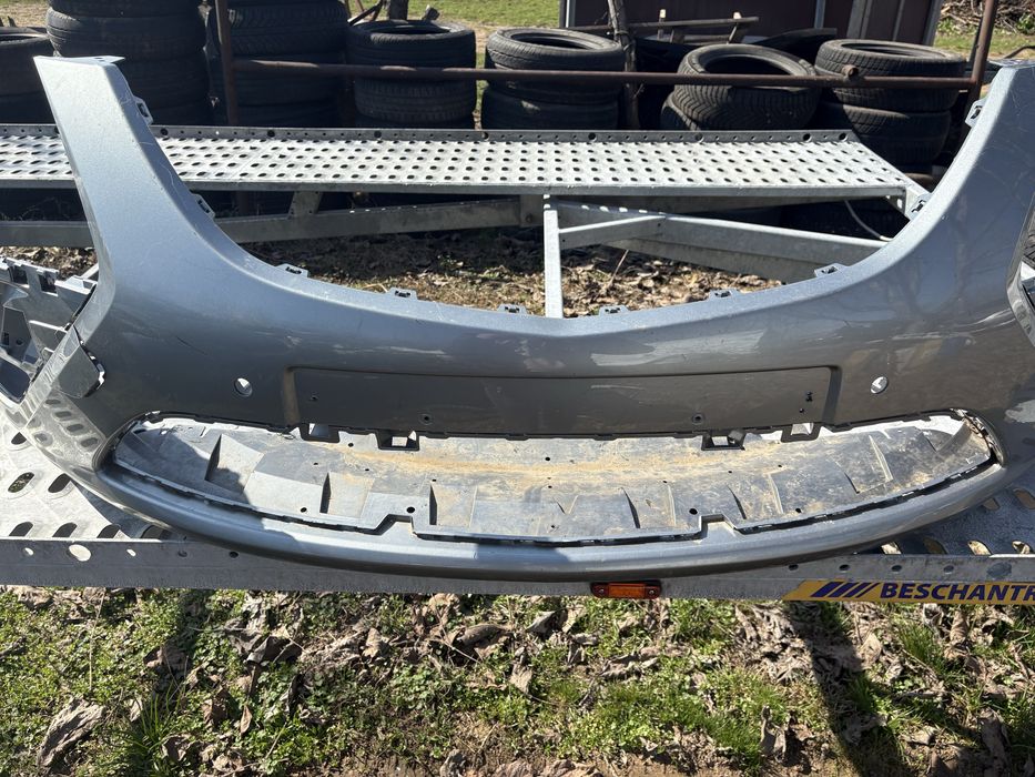Предна броня за Opel Zafira C / Опел Зафира Ц