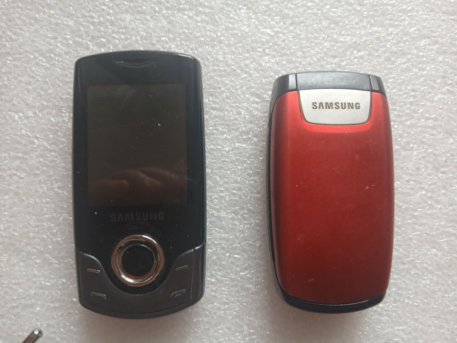 Стари телефони Samsung + зарядно