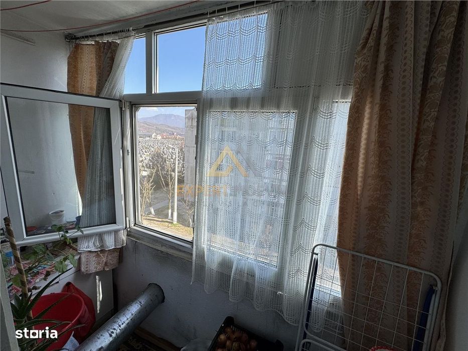 Garsoniera de vanzare str Luminisului 25.000 Euro etaj intermediar