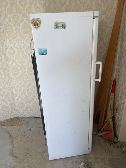 Продам морозильник