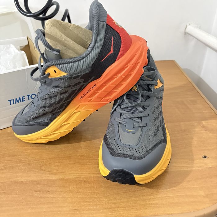 Летние кросовки hoka