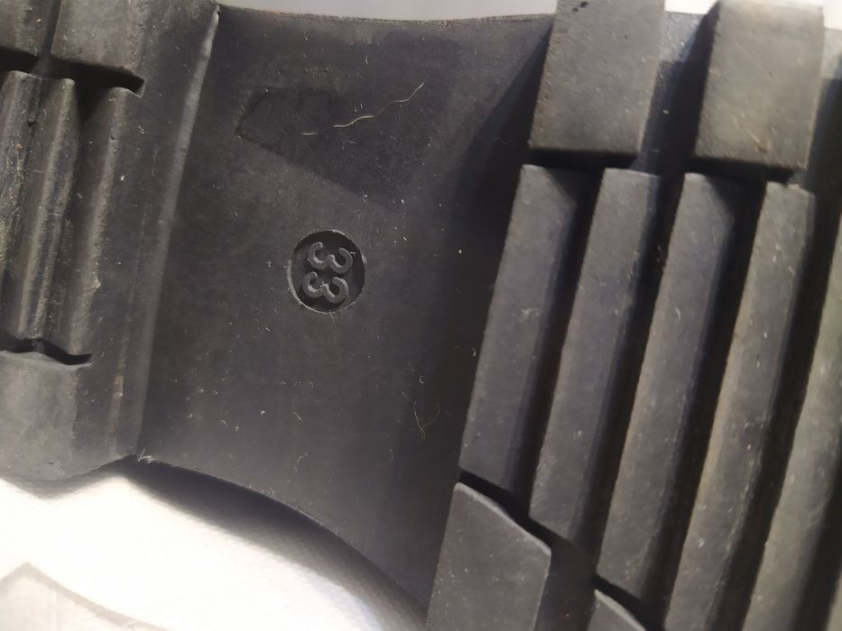 Продам зимние  сапоги на девочку