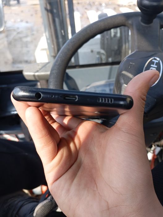 Продам обмен Самсунг А12