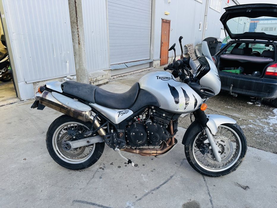 RATE FIXE Triumph Tiger 995i ACCIDENTATA Livrare Gratuita Buyback