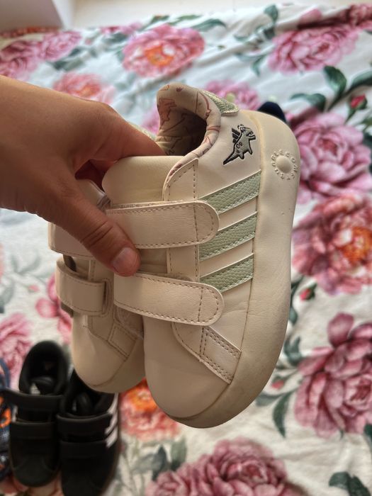Маратонки adidas и  Nike 26-27 размер