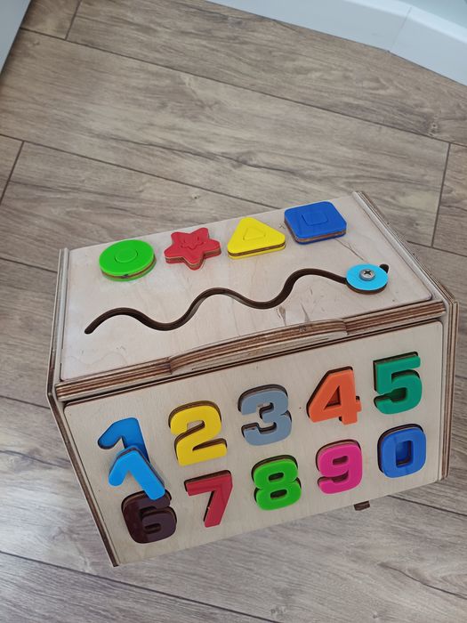 Продам бизи домик