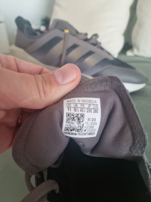 Adidas mărime 45