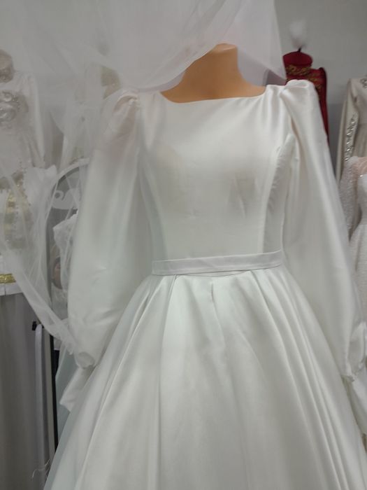 Срочно продам свадебное платье .