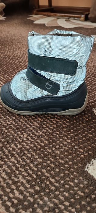Продам зимние сапожки