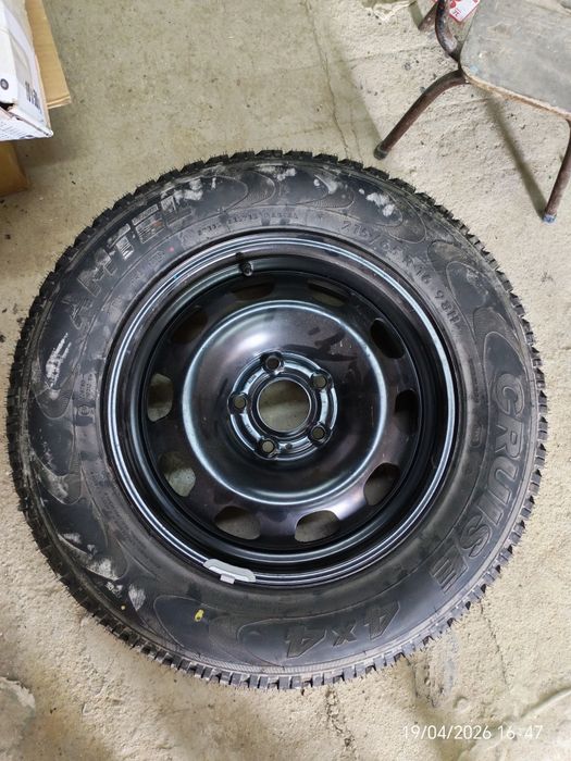 Резина 215/65/16