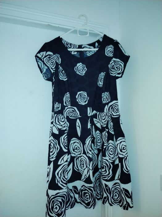 Лятна  рокля  с къс ръкав