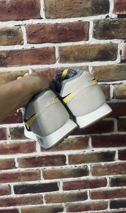 Продам кроссовки мужские