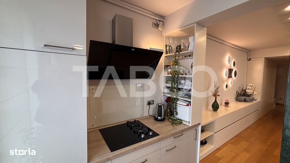 Penthouse 3 camere si doua locuri parcare de vanzare in City Residence