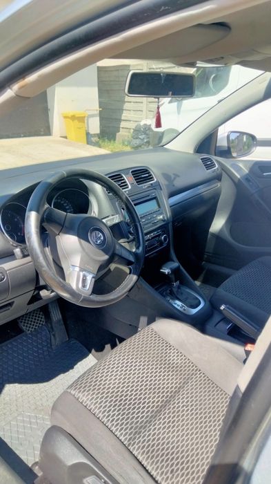 Vînd Golf 6 12 TSI cu cutie automata DSG