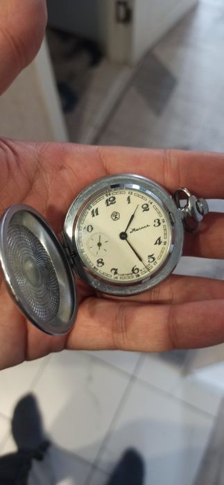 Механические часы молния