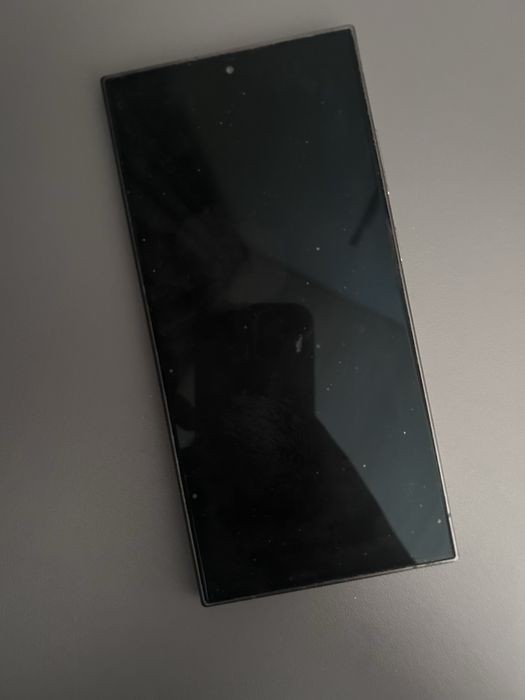 Продам Samsung Galaxy S24 Ultra