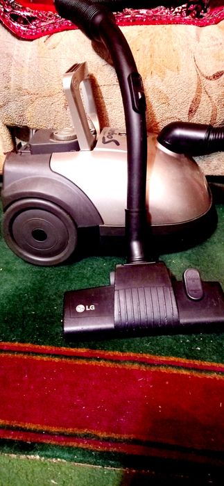 Пылесос LG Turbo-S 2000w