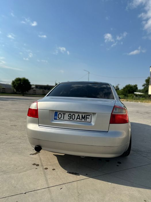 AUDI A4 2001 — imagine 4