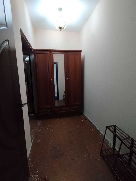 Сергели-6, 3-метро ёнидан узок муддатга 2 хонали кв. ижарага берилади