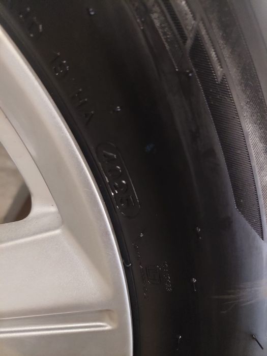 Jante Audi A6 C8 A4 Q3 Q5 pe 18 originale cu anvelope noi dot 2025