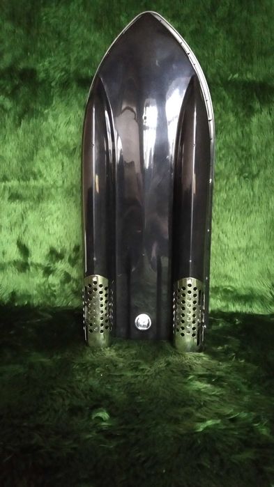 Лодка за захранка с GPS ; сонар ; автопилот ; 7,4V ; 16+1 поз.