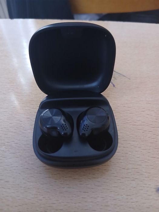 Продается наушник новый купил прошлом суботте за 5 790