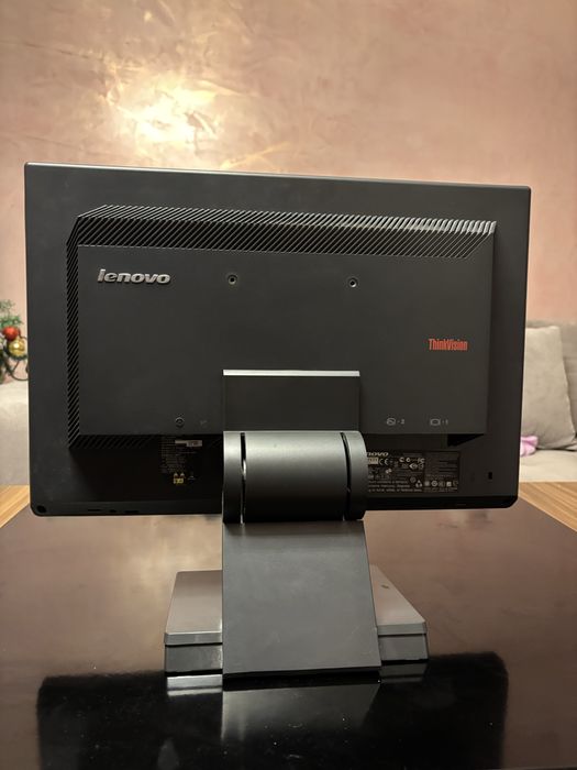 Lenovo ThinkVision L197wa 19”